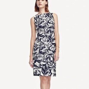 Ann Taylor Tropical navy white palm leaf midi sheath with button detail size 12